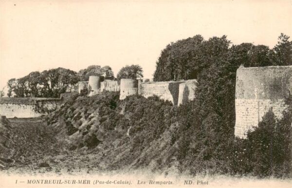 Montreuil sur Mer Les Remparts