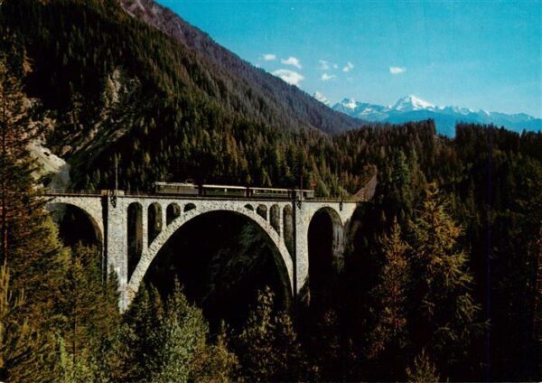 Tinzenhorn 3172m GR Wiesner Viadukt der Rhätischen Bahn mit