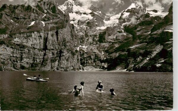Kandersteg BE Oeschinensee mit Blümlisalp