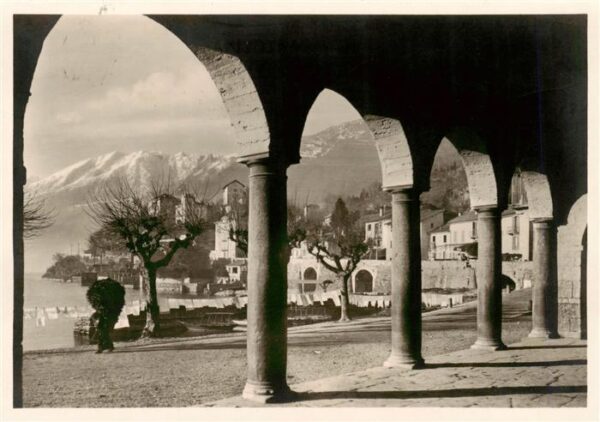 Ascona Lago Maggiore TI Portici del Municipio