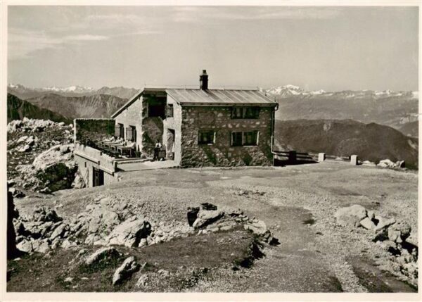 Arosa GR Weisshorngipfelhütte mit Glarner Alpen