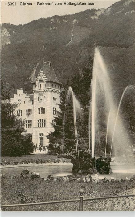 Glarus GL Bahnhof Volksgarten Fontäne