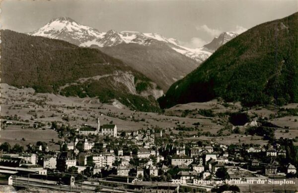 Brigue Brig VS Vue panoramique et Massif du Simplon Al