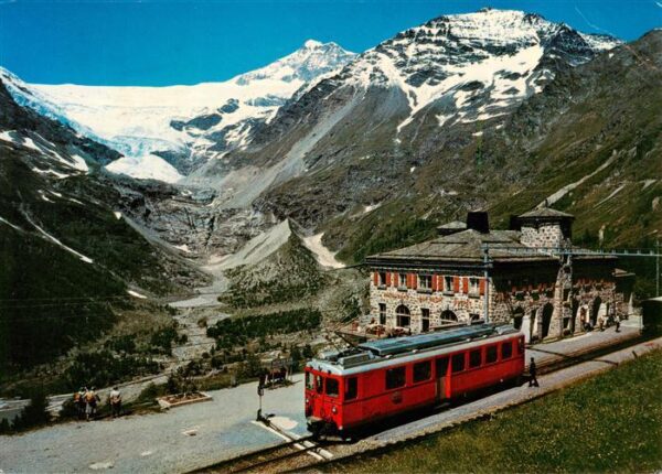Alp Gruem Bahnhofbuffet mit Palügletscher