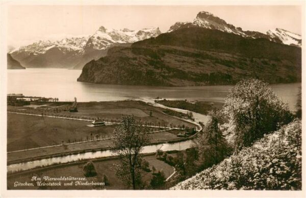 Gitschen Panorama Vierwaldstättersee Blick gegen