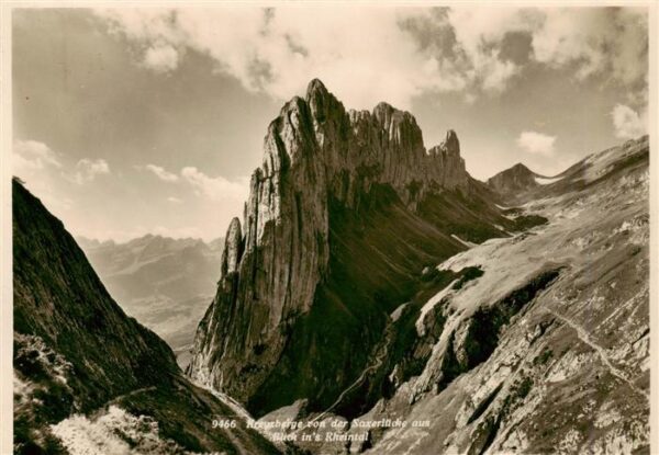 Kreuzberge 2065m SG Blick von der Saxerlücke ins Rheintal