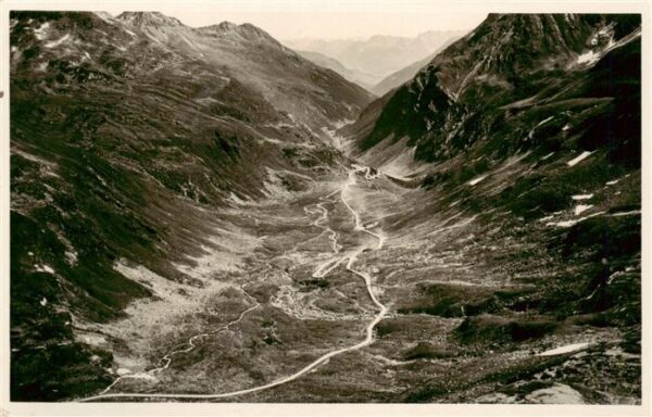 Flueelapass 2383m Ospiz Fluela GR Engadinerseite Panorama