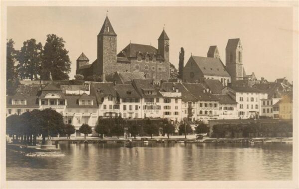 Rapperswil BE Ansicht vom Zürichsee aus