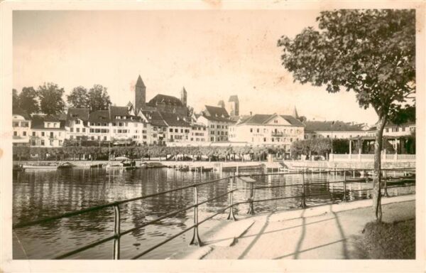 Rapperswil -Jona Rapperswyl Zuerichsee S Uferpromenade am Zürichsee