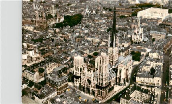 Rouen 76 La Cathedrale et sa Fleche renommee