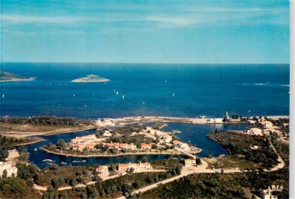 Porto-Vecchio 2A Corse-du-Sud Ile de Saint Cyprien et ses villas Vue