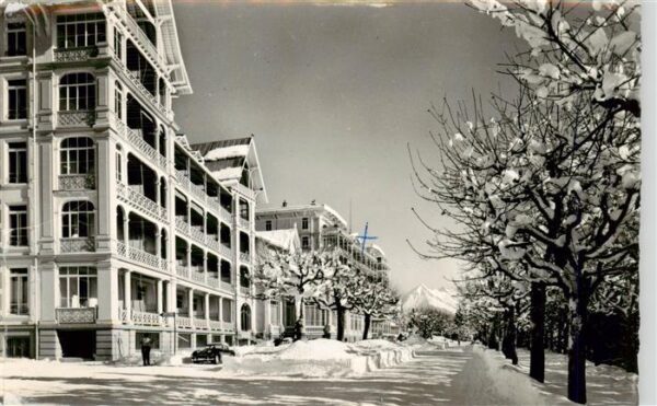 Leysin VD Le Grand Hotel et le Pic Chaussy
