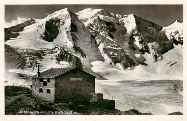 Diavolezzahuette 2973m GR mit Piz Palü