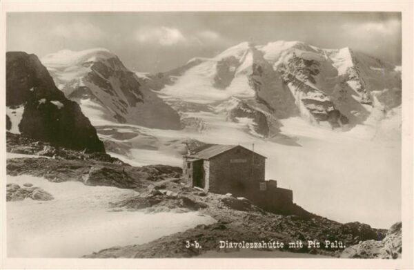 Diavolezzahuette 2973m GR mit Piz Palü
