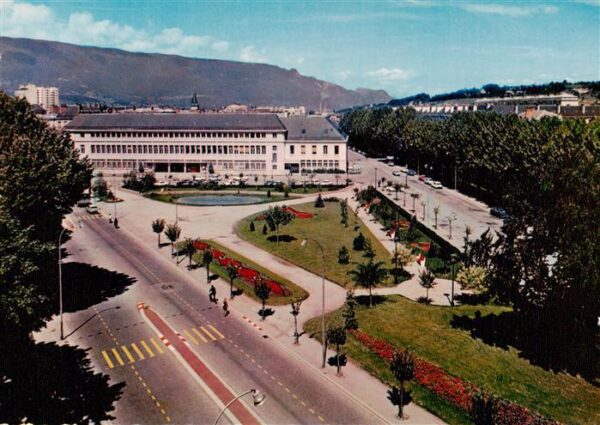 Chambery 73 Savoie Poste Principale et la Chaîne de l'Epin