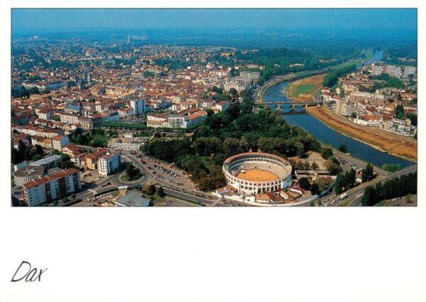 Les Landes La Lande Region Vue aérienne de la ville Arènes et les