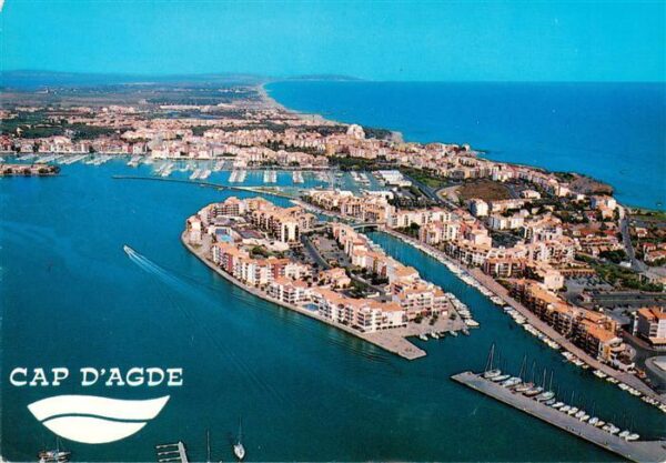 Cap-d Agde L'avant port Ile des pêcheurs vue aérie
