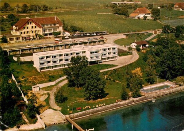 Chez-le-Bart NE Hôtel des Platanes Motel Bellerive