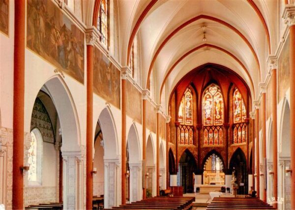 Issoudun 36 Indre Pelerinage Notre Dame du Sacre Coeur In