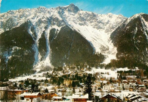 Chamonix 74 Haute-Savoie Vue generale Mont Blanc