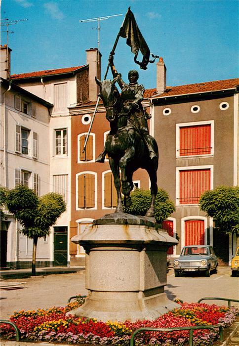 Mirecourt 88 Vosges Place Jeanne d'Arc Monument Denkmal