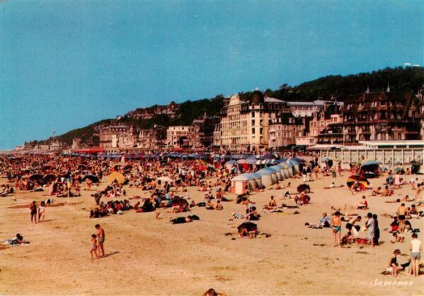 Trouville Havre Vue générale de la plage