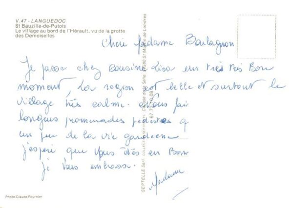 Saint-Bauzille-de-Putois Village au bord de l'Hérault vu de la g – Bild 2