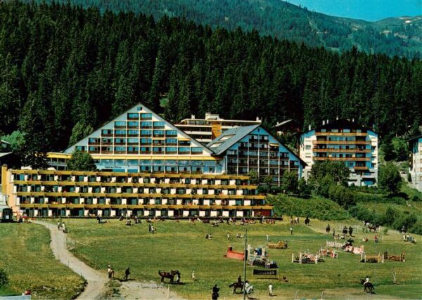 Crans-sur-Sierre VS Concours hippique annuel de l'Hôtel de