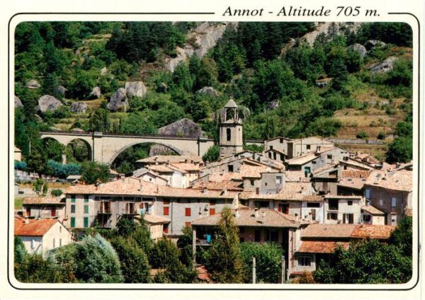 Annot 04 Alpes-de-Haute-Provence Vue générale Eglise