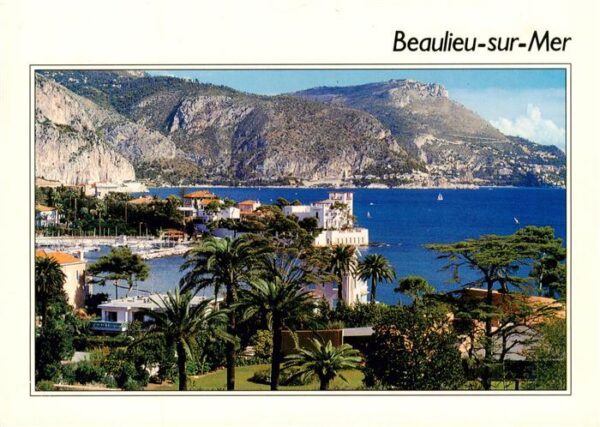 Beaulieu -sur-Mer 06 Alpes-Maritimes Auf fond la tete de Chien