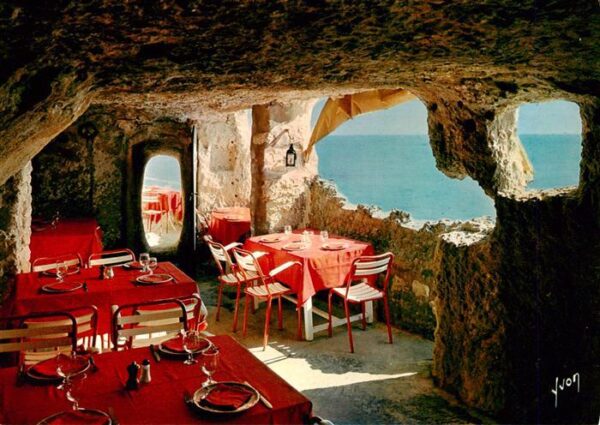 Meschers-sur-Gironde 17 Charente-Maritim Les Grottes de Matata Restaurant