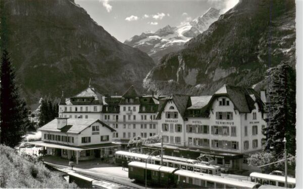 Grindelwald BE Bahnhof mit Hotels Bahnhof Terminus und