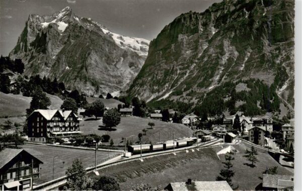 Grindelwald BE mit Wetterhorn