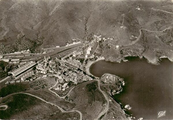 Port-Bou Portbou Costa Brava ES Vue aerienne