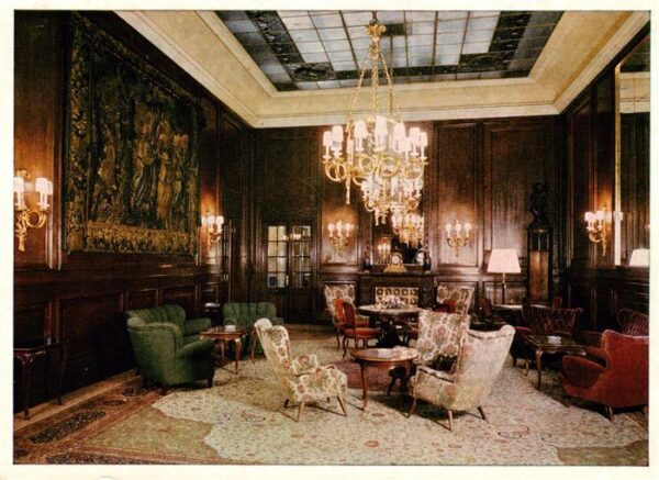 Wien AT Hotel Sacher Hotelhalle