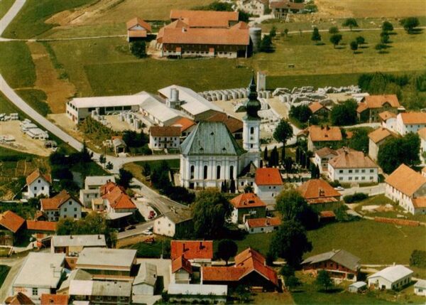 Kirchweidach Bayern Pfarrkirche St. Vitus