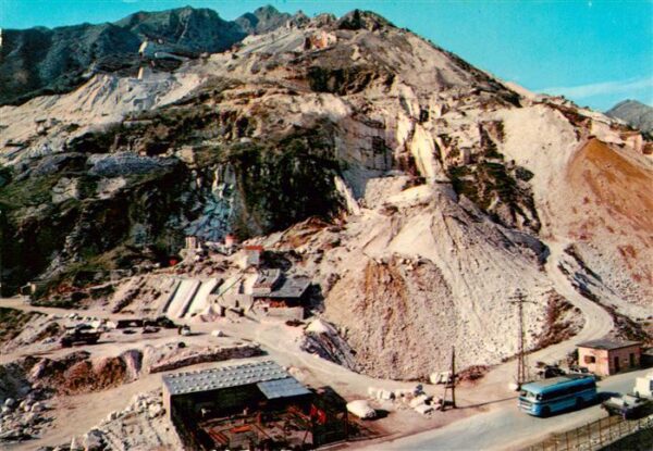 Carrara Toscana IT Marmorbruecke