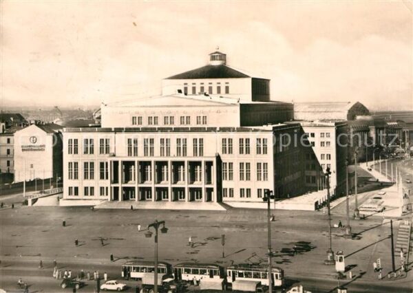 Leipzig Opernhaus Strassenbahn Messestadt