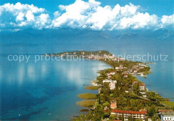 Sirmione Lago di Garda Halbinsel Gardasee Fliegeraufnahme