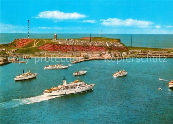 Insel Helgoland Fliegeraufnahme der Insel mit Schiffen