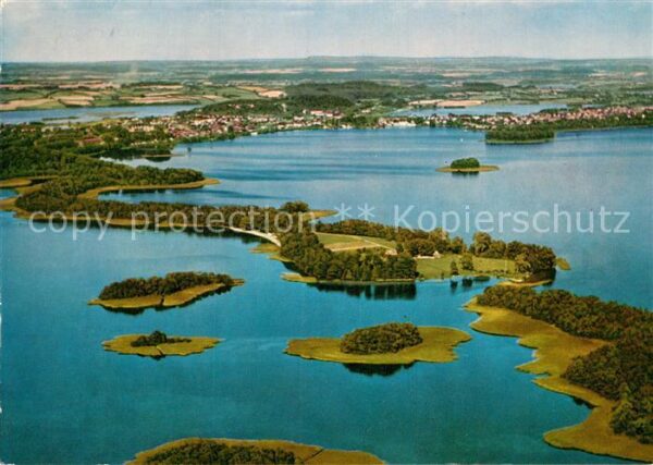 Ploen See Blick über die Prinzeninsel auf die Sta