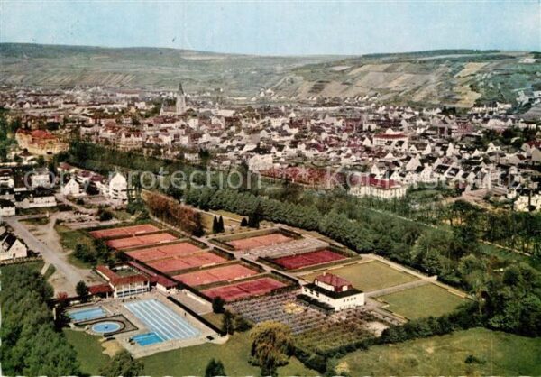 Bad Neuenahr-Ahrweiler Schwimmbad und Tennisplätze am Lennepar