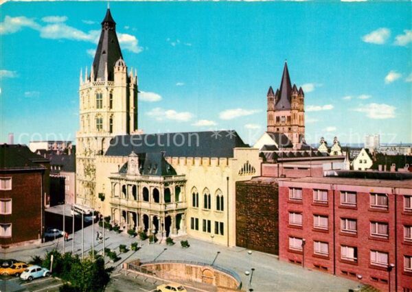 Koeln Rhein Rathaus Rathausturm Kirche Grosser Sank