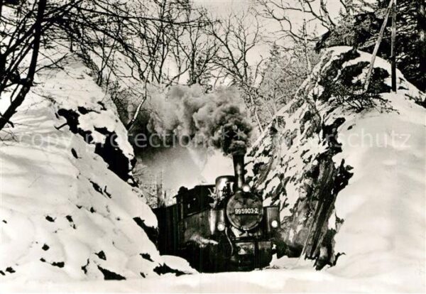 Lokomotive 9959003-2 Harzbahn Winter Felsschlucht
