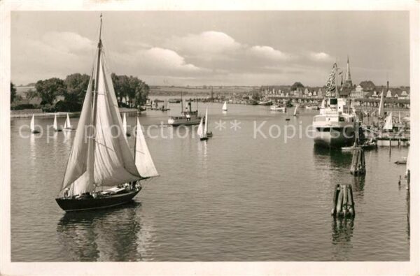 Travemuende Ostseebad Hafenpartie