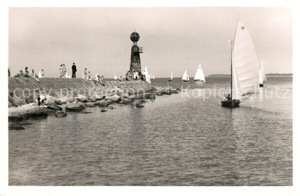 Travemuende Ostseebad Mole Segelboot
