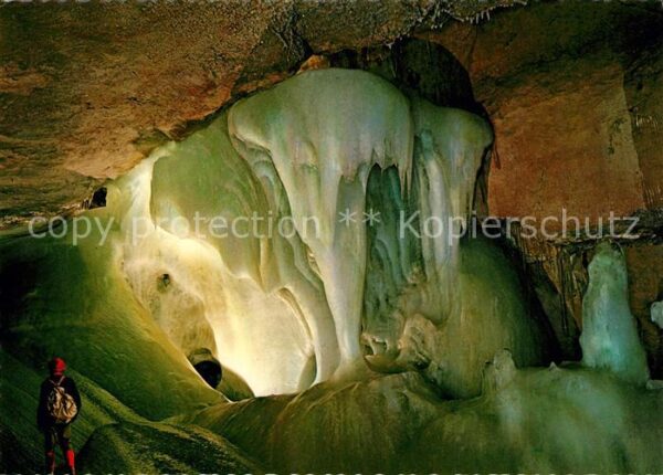 Hoehlen Caves Grottes Dachstein-Rieseneishöhle Gralsburg