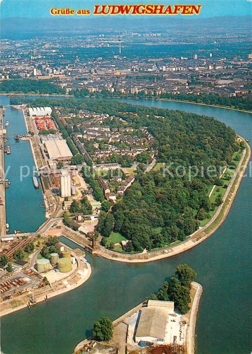 Ludwigshafen Rhein Fliegeraufnahme mit Stadtpark und Luitp