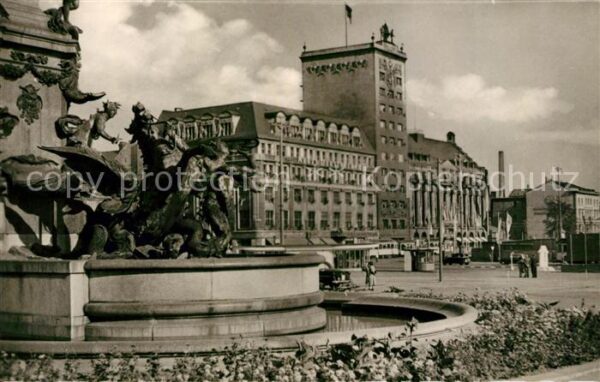 Leipzig Karl Marx Platz mit Hochhaus und Mende