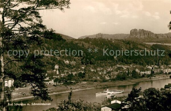 Bad Schandau mit Schrammsteinen